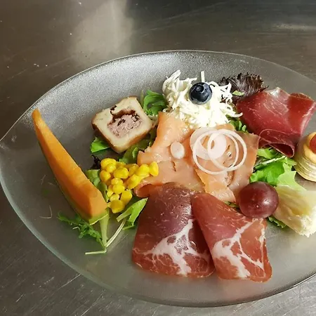 Gasthaus Elsigbach ホテル *